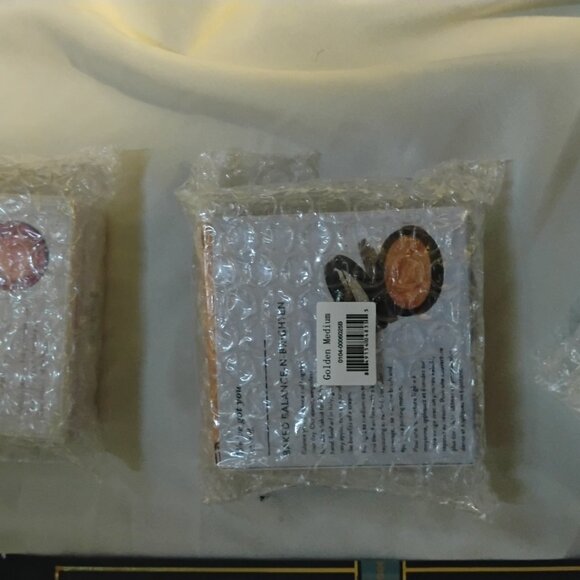 Laura Geller Holiday Daily Routine Makeup Kit Golden Medium NEW - Picture 11 of 13